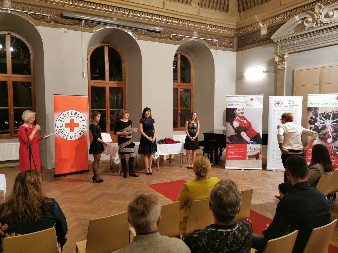 Výstava plagátov „100 rokov Československého Červeného kríža“